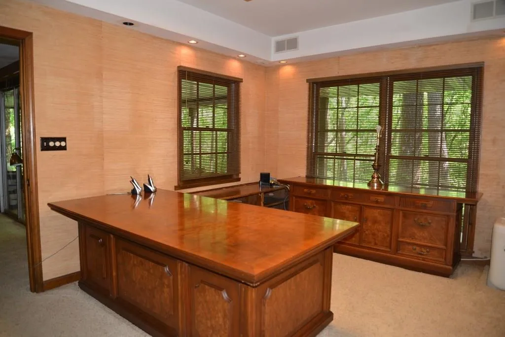 8155 Innsbruck Drive, Sandy Springs, Georgia 30350, 3 Bedrooms Bedrooms, ,3 BathroomsBathrooms,Residential,Sold,8155 Innsbruck Drive,5828530