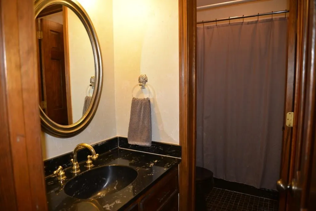 8155 Innsbruck Drive, Sandy Springs, Georgia 30350, 3 Bedrooms Bedrooms, ,3 BathroomsBathrooms,Residential,Sold,8155 Innsbruck Drive,5828530