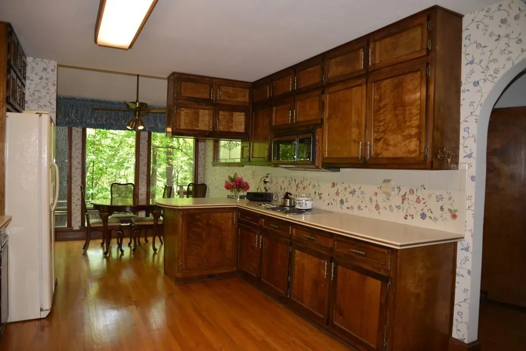 8155 Innsbruck Drive, Sandy Springs, Georgia 30350, 3 Bedrooms Bedrooms, ,3 BathroomsBathrooms,Residential,Sold,8155 Innsbruck Drive,5828530