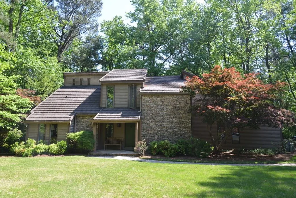 8155 Innsbruck Drive, Sandy Springs, Georgia 30350, 3 Bedrooms Bedrooms, ,3 BathroomsBathrooms,Residential,Sold,8155 Innsbruck Drive,5828530