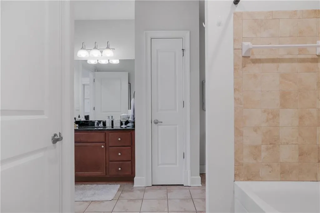 200 River Vista Drive Unit 712, Atlanta, Georgia 30339, 1 Bedroom Bedrooms, ,1 BathroomBathrooms,Residential,Sold,200 River Vista Drive Unit 712,7079890