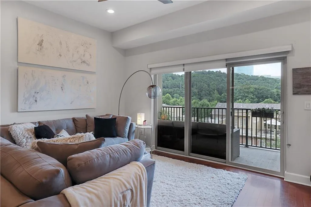 200 River Vista Drive Unit 712, Atlanta, Georgia 30339, 1 Bedroom Bedrooms, ,1 BathroomBathrooms,Residential,Sold,200 River Vista Drive Unit 712,7079890