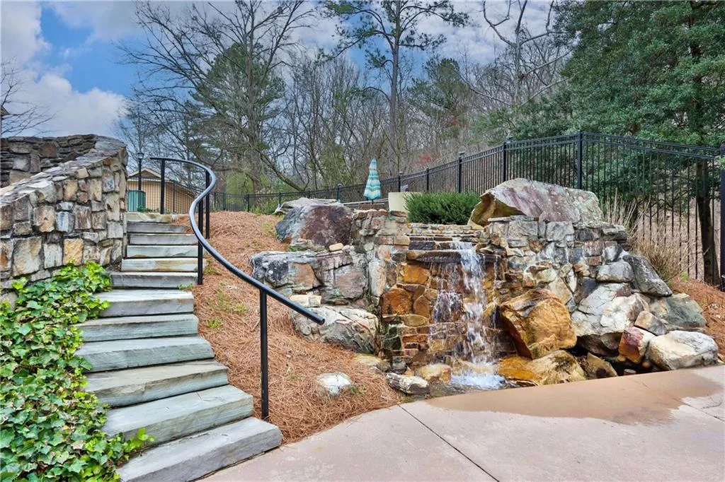 200 River Vista Drive Unit 712, Atlanta, Georgia 30339, 1 Bedroom Bedrooms, ,1 BathroomBathrooms,Residential,Sold,200 River Vista Drive Unit 712,7079890
