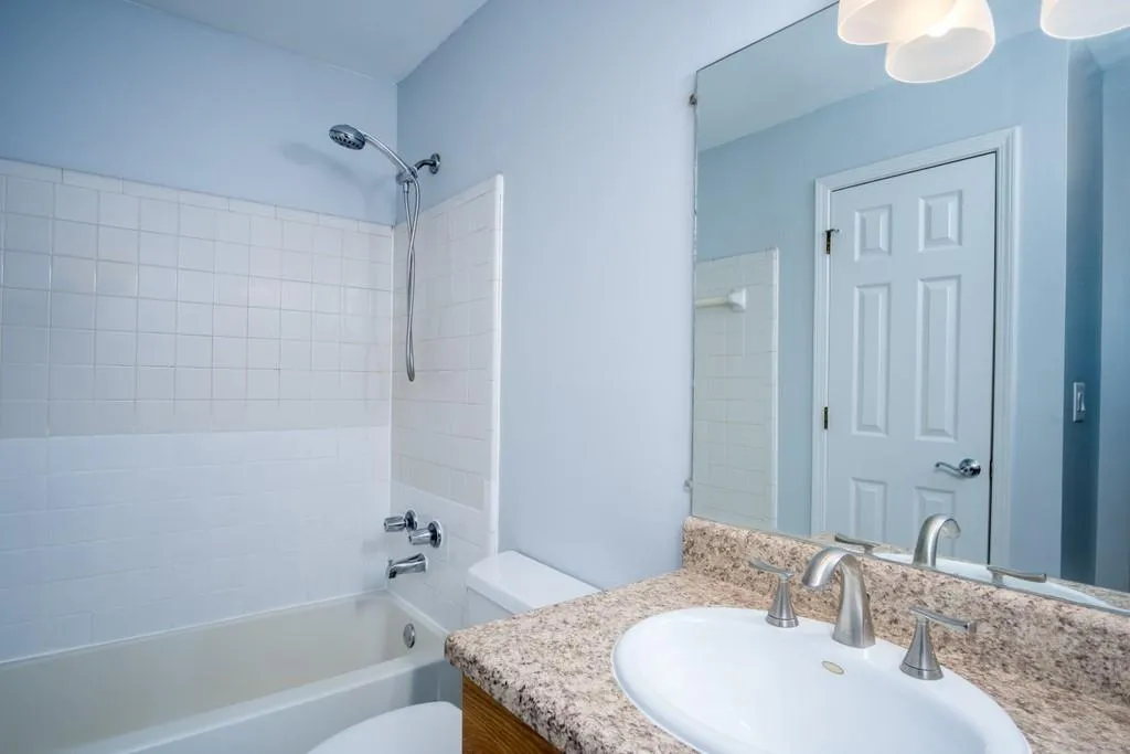 608 Gettysburg Place, Sandy Springs, Georgia 30350, 2 Bedrooms Bedrooms, ,2 BathroomsBathrooms,Residential,Sold,608 Gettysburg Place,6757692