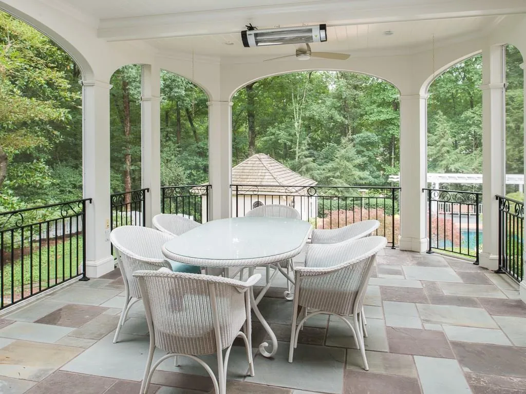 5960 River Chase Circle, Sandy Springs, Georgia 30328, 5 Bedrooms Bedrooms, ,6 BathroomsBathrooms,Residential,Sold,5960 River Chase Circle,5869945