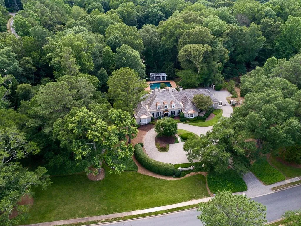 5960 River Chase Circle, Sandy Springs, Georgia 30328, 5 Bedrooms Bedrooms, ,6 BathroomsBathrooms,Residential,Sold,5960 River Chase Circle,5869945