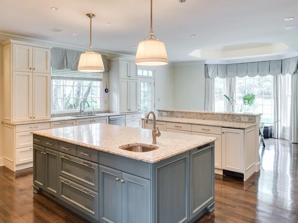 5960 River Chase Circle, Sandy Springs, Georgia 30328, 5 Bedrooms Bedrooms, ,6 BathroomsBathrooms,Residential,Sold,5960 River Chase Circle,5869945