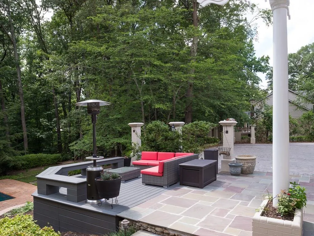 5960 River Chase Circle, Sandy Springs, Georgia 30328, 5 Bedrooms Bedrooms, ,6 BathroomsBathrooms,Residential,Sold,5960 River Chase Circle,5869945