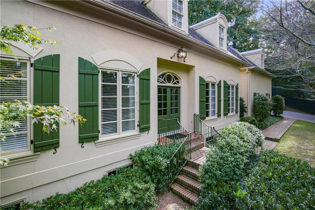 6 The Croft, Atlanta, Georgia 30342, 5 Bedrooms Bedrooms, ,4 BathroomsBathrooms,Residential,Sold,6 The Croft,7287026