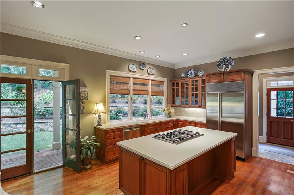 6 The Croft, Atlanta, Georgia 30342, 5 Bedrooms Bedrooms, ,4 BathroomsBathrooms,Residential,Sold,6 The Croft,7287026