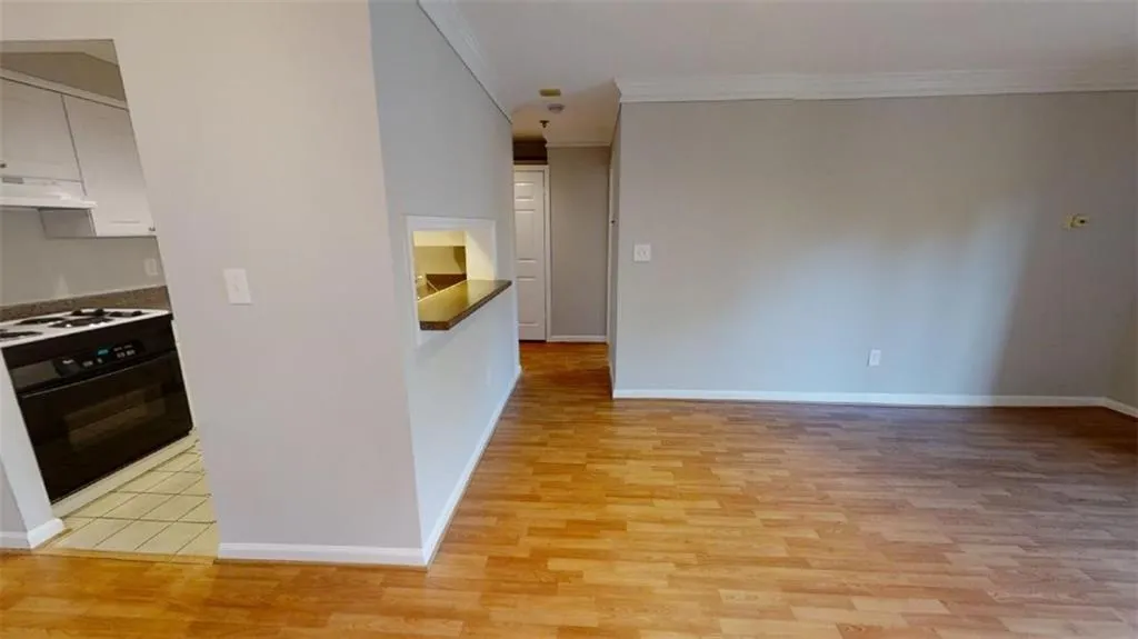 300 Johnson Ferry Road Ne Unit A501, Sandy Springs, Georgia 30328, 1 Bedroom Bedrooms, ,1 BathroomBathrooms,Residential,Sold,300 Johnson Ferry Road Ne Unit A501,6877694