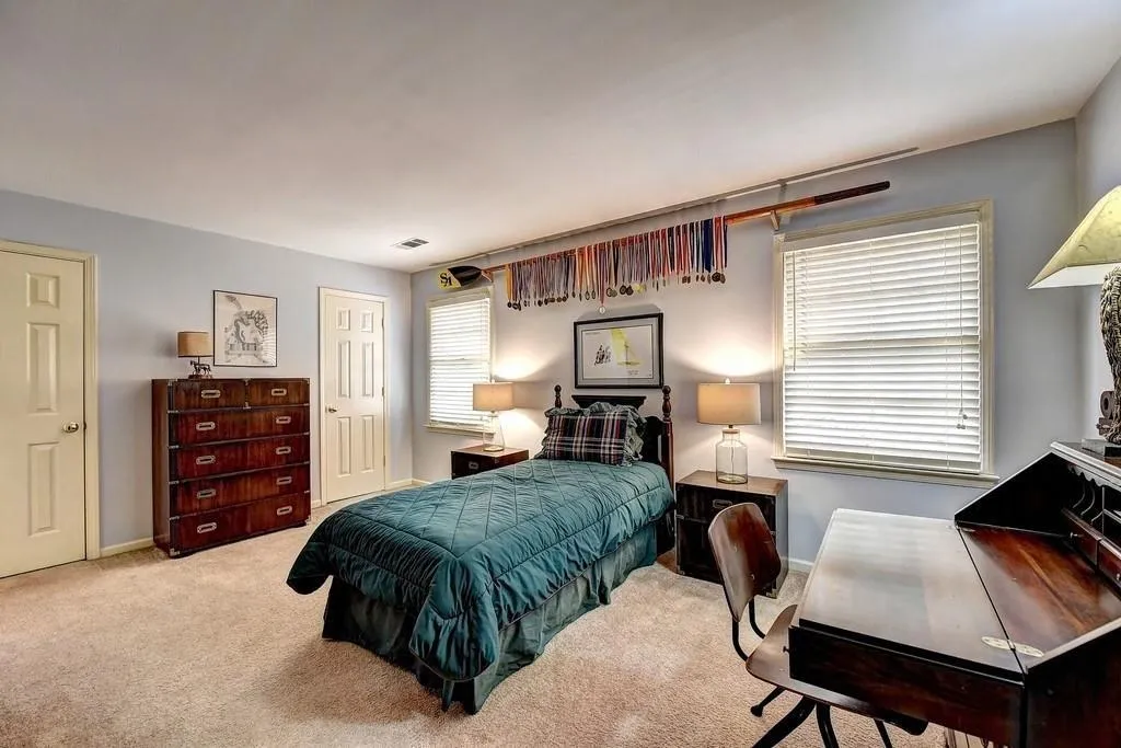 9370 Huntcliff Trace, Sandy Springs, Georgia 30350, 4 Bedrooms Bedrooms, ,3 BathroomsBathrooms,Residential,Sold,9370 Huntcliff Trace,6842096