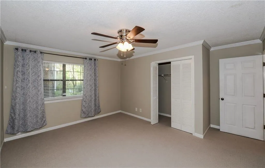 306 Barrington Hills Drive Unit 306, Sandy Springs, Georgia 30350, 2 Bedrooms Bedrooms, ,2 BathroomsBathrooms,Residential,Sold,306 Barrington Hills Drive Unit 306,5833764