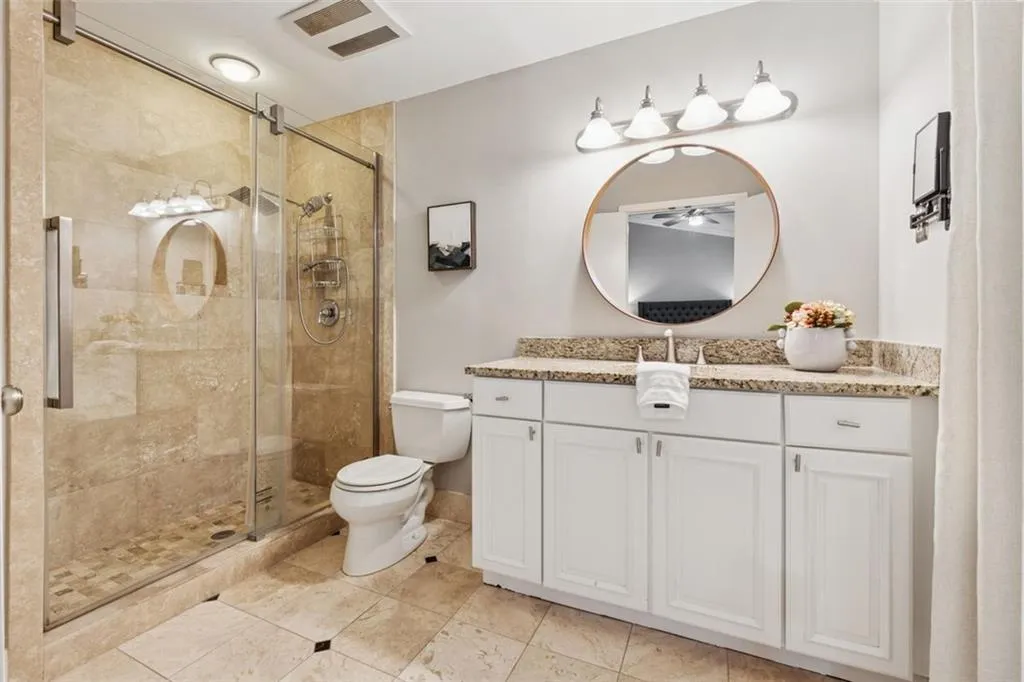 4010 Roswell Road Ne Unit A2, Atlanta, Georgia 30342, 3 Bedrooms Bedrooms, ,2 BathroomsBathrooms,Residential,For Sale,4010 Roswell Road Ne Unit A2,7636308