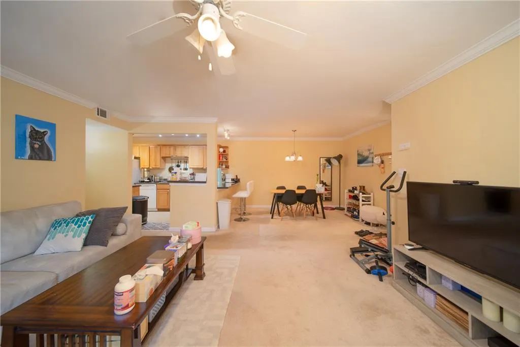 1603 Brighton Point, Sandy Springs, Georgia 30328, 2 Bedrooms Bedrooms, ,2 BathroomsBathrooms,Residential,Sold,1603 Brighton Point,6760768