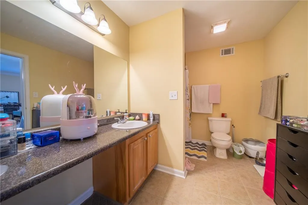 1603 Brighton Point, Sandy Springs, Georgia 30328, 2 Bedrooms Bedrooms, ,2 BathroomsBathrooms,Residential,Sold,1603 Brighton Point,6760768