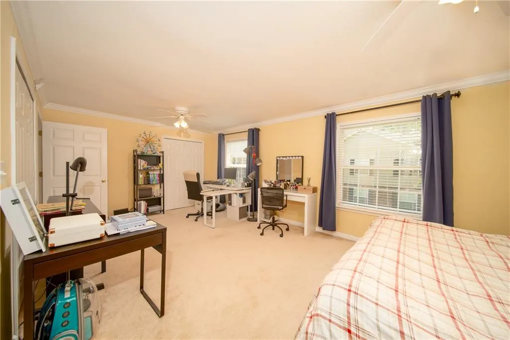 1603 Brighton Point, Sandy Springs, Georgia 30328, 2 Bedrooms Bedrooms, ,2 BathroomsBathrooms,Residential,Sold,1603 Brighton Point,6760768