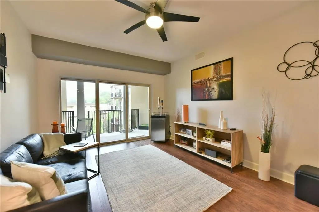 Georgia 30339, ,2 BathroomsBathrooms,Residential,Sold,5876109