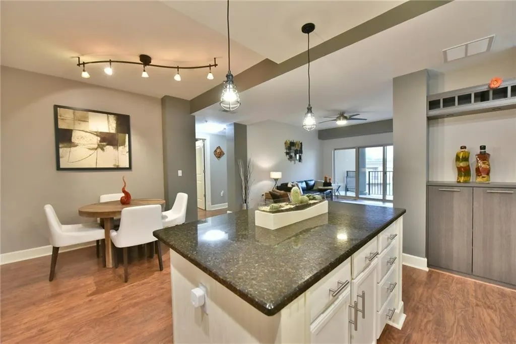 Georgia 30339, ,2 BathroomsBathrooms,Residential,Sold,5876109