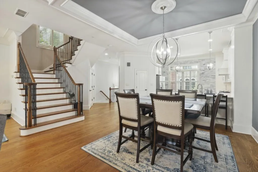 928 Boudreau Court, Sandy Springs, Georgia 30328, 3 Bedrooms Bedrooms, ,3 BathroomsBathrooms,Residential,Sold,928 Boudreau Court,7249174