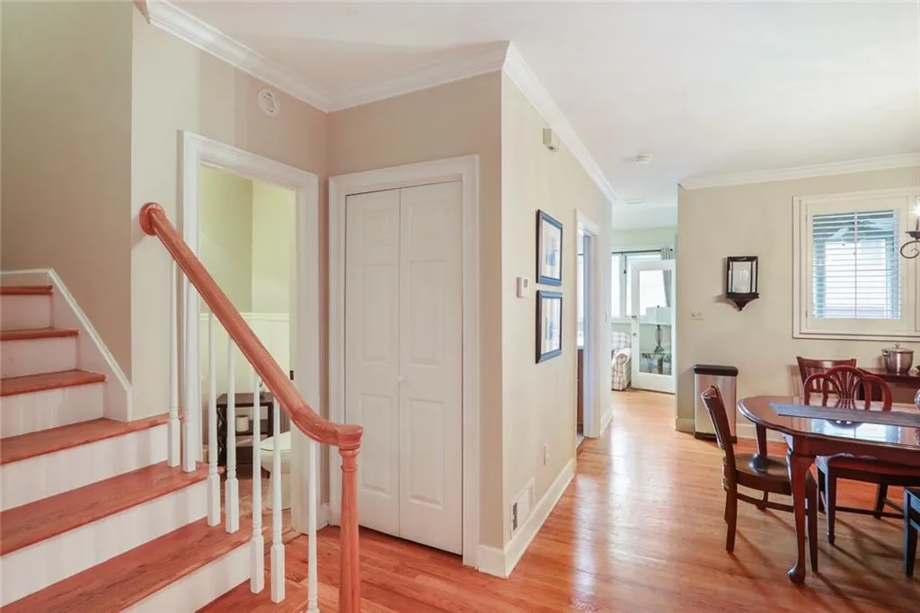 2 Westfair Court, Atlanta, Georgia 30328, 3 Bedrooms Bedrooms, ,2 BathroomsBathrooms,Residential,Sold,2 Westfair Court,6864333