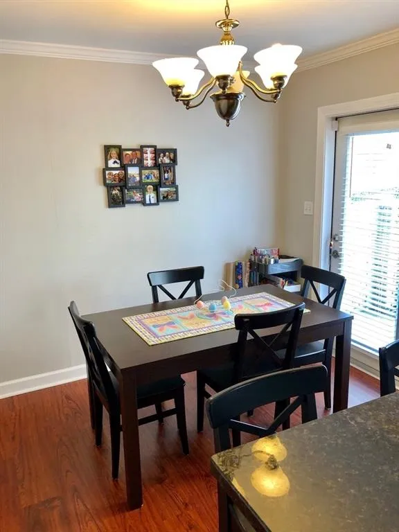 6940 Roswell Road, Atlanta, Georgia 30328, 3 Bedrooms Bedrooms, ,2 BathroomsBathrooms,Residential,Sold,6940 Roswell Road,6523887