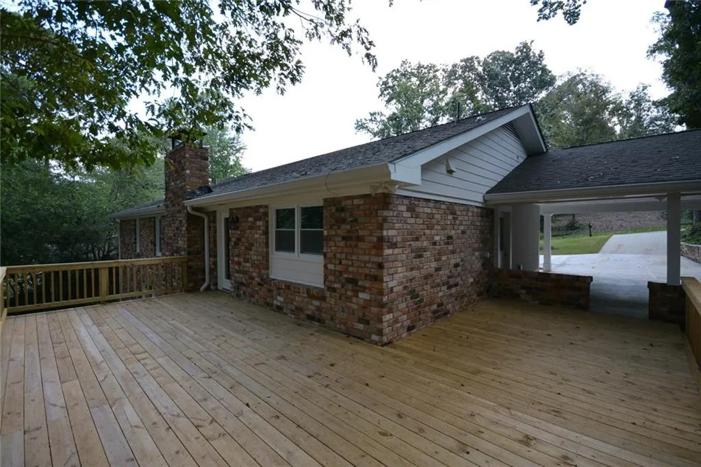 6570 Cherry Tree Lane, Sandy Springs, Georgia 30328, 4 Bedrooms Bedrooms, ,3 BathroomsBathrooms,Residential,Sold,6570 Cherry Tree Lane,5953322