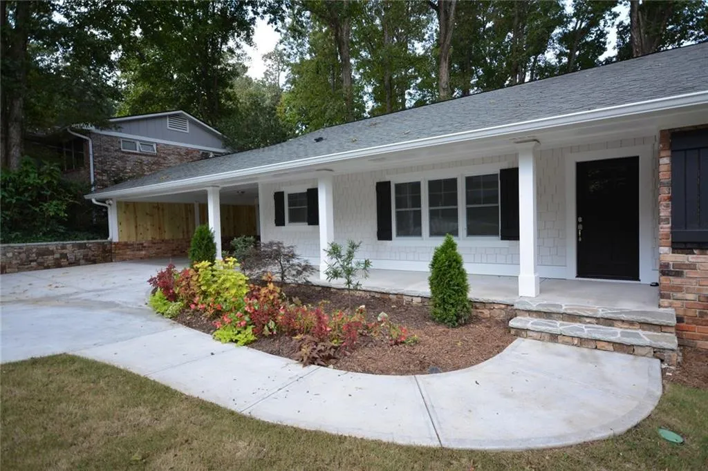 6570 Cherry Tree Lane, Sandy Springs, Georgia 30328, 4 Bedrooms Bedrooms, ,3 BathroomsBathrooms,Residential,Sold,6570 Cherry Tree Lane,5953322