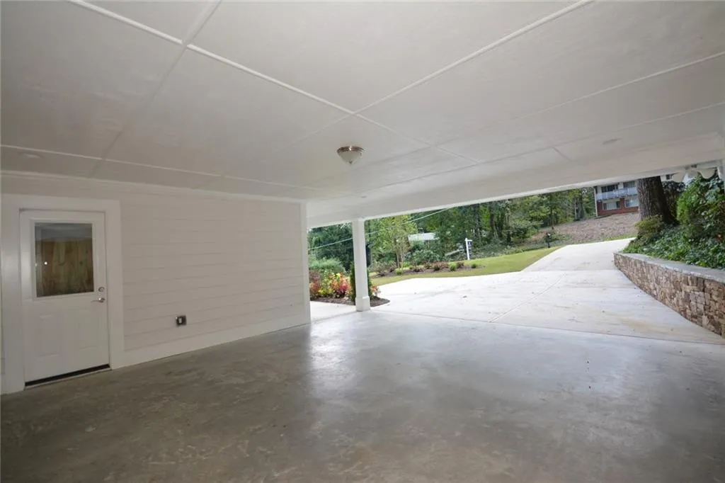 6570 Cherry Tree Lane, Sandy Springs, Georgia 30328, 4 Bedrooms Bedrooms, ,3 BathroomsBathrooms,Residential,Sold,6570 Cherry Tree Lane,5953322