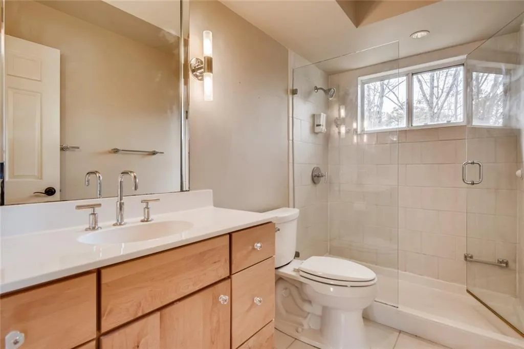 6980 Hunters Branch Drive, Sandy Springs, Georgia 30328, 5 Bedrooms Bedrooms, ,2 BathroomsBathrooms,Residential,Sold,6980 Hunters Branch Drive,6693471