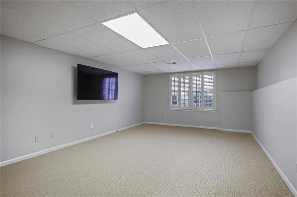 2080 Old Dominion Road, Atlanta, Georgia 30350, 6 Bedrooms Bedrooms, ,5 BathroomsBathrooms,Residential,For Sale,2080 Old Dominion Road,7707544