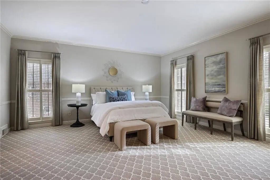 2080 Old Dominion Road, Atlanta, Georgia 30350, 6 Bedrooms Bedrooms, ,5 BathroomsBathrooms,Residential,For Sale,2080 Old Dominion Road,7707544