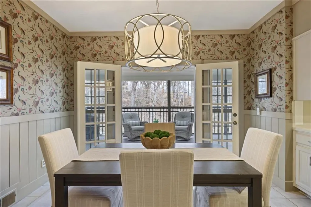 2080 Old Dominion Road, Atlanta, Georgia 30350, 6 Bedrooms Bedrooms, ,5 BathroomsBathrooms,Residential,For Sale,2080 Old Dominion Road,7707544