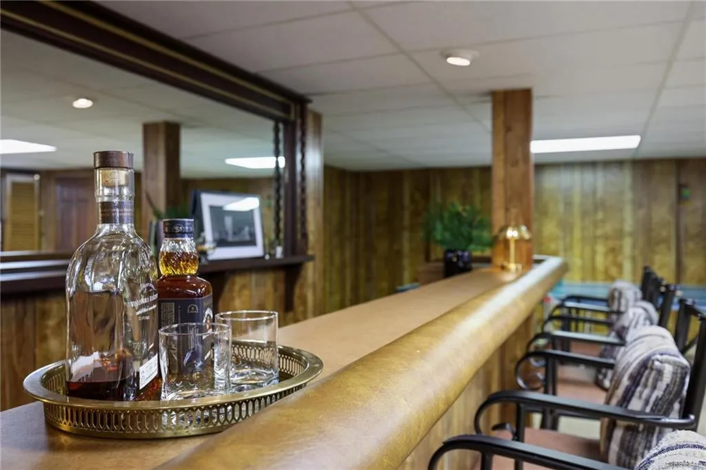 2080 Old Dominion Road, Atlanta, Georgia 30350, 6 Bedrooms Bedrooms, ,5 BathroomsBathrooms,Residential,For Sale,2080 Old Dominion Road,7707544