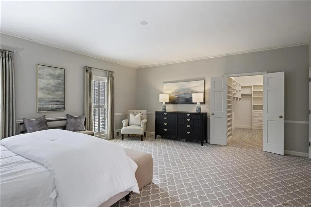 2080 Old Dominion Road, Atlanta, Georgia 30350, 6 Bedrooms Bedrooms, ,5 BathroomsBathrooms,Residential,For Sale,2080 Old Dominion Road,7707544