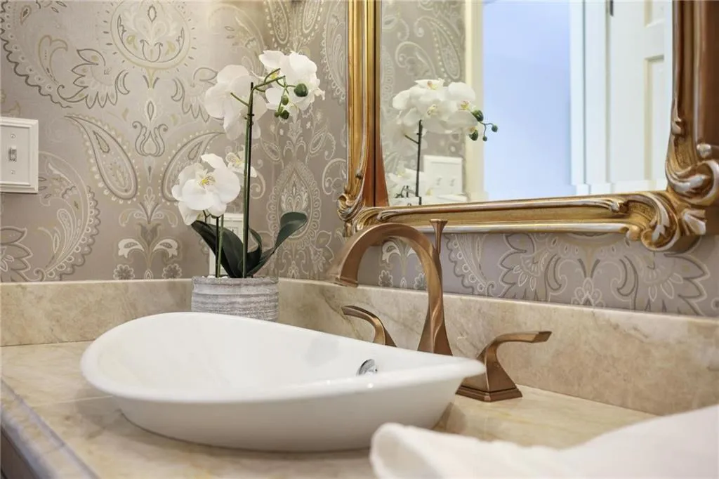 2080 Old Dominion Road, Atlanta, Georgia 30350, 6 Bedrooms Bedrooms, ,5 BathroomsBathrooms,Residential,For Sale,2080 Old Dominion Road,7707544