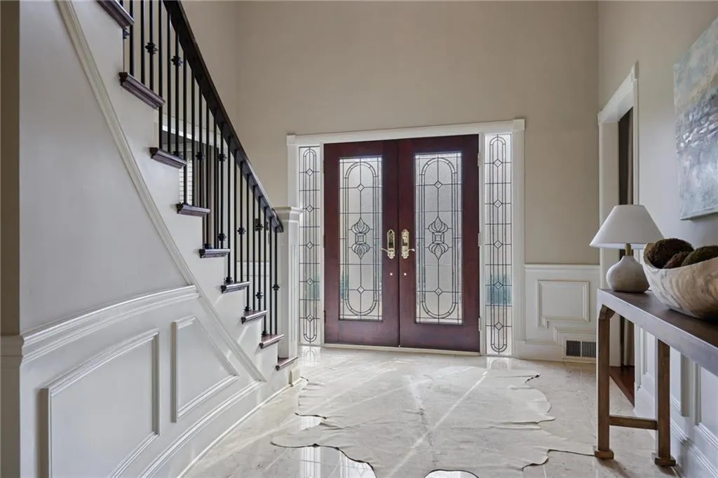 2080 Old Dominion Road, Atlanta, Georgia 30350, 6 Bedrooms Bedrooms, ,5 BathroomsBathrooms,Residential,For Sale,2080 Old Dominion Road,7707544