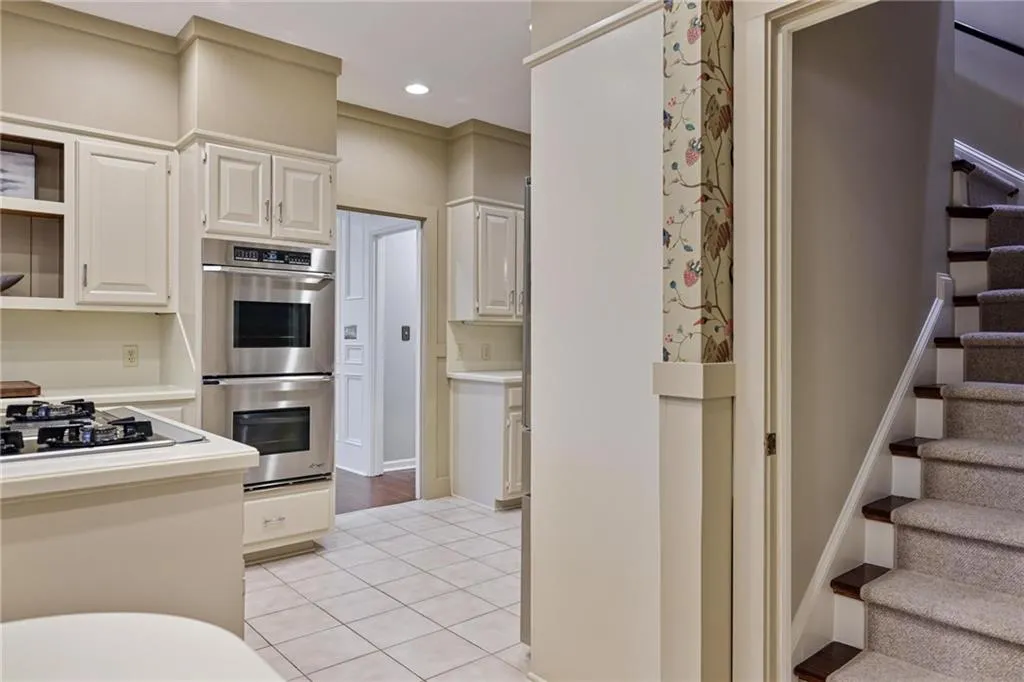 2080 Old Dominion Road, Atlanta, Georgia 30350, 6 Bedrooms Bedrooms, ,5 BathroomsBathrooms,Residential,For Sale,2080 Old Dominion Road,7707544