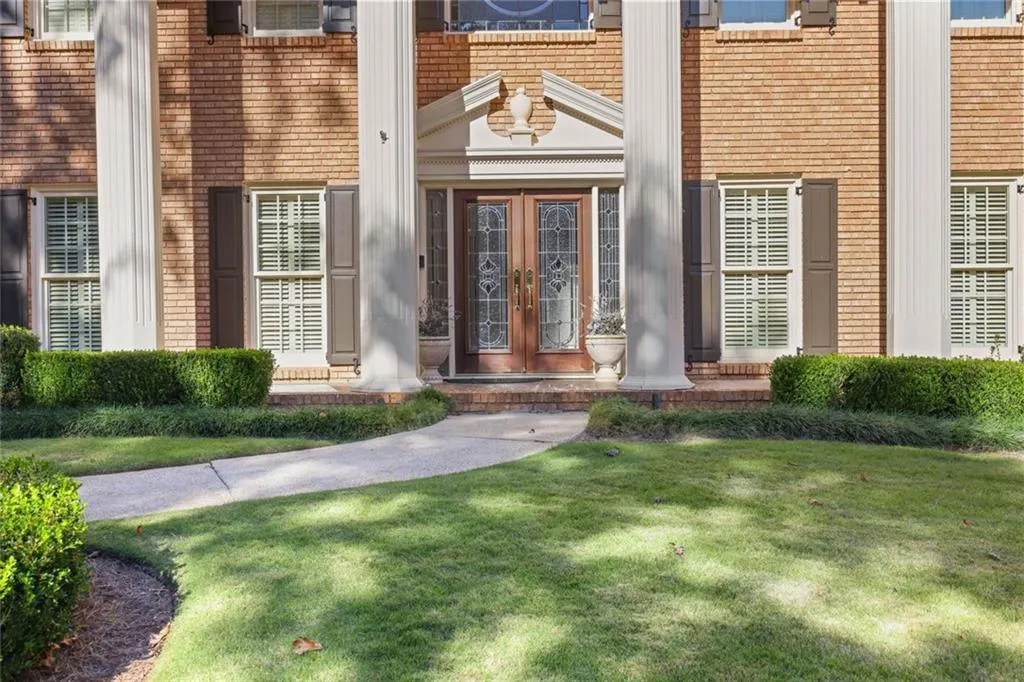 2080 Old Dominion Road, Atlanta, Georgia 30350, 6 Bedrooms Bedrooms, ,5 BathroomsBathrooms,Residential,For Sale,2080 Old Dominion Road,7707544