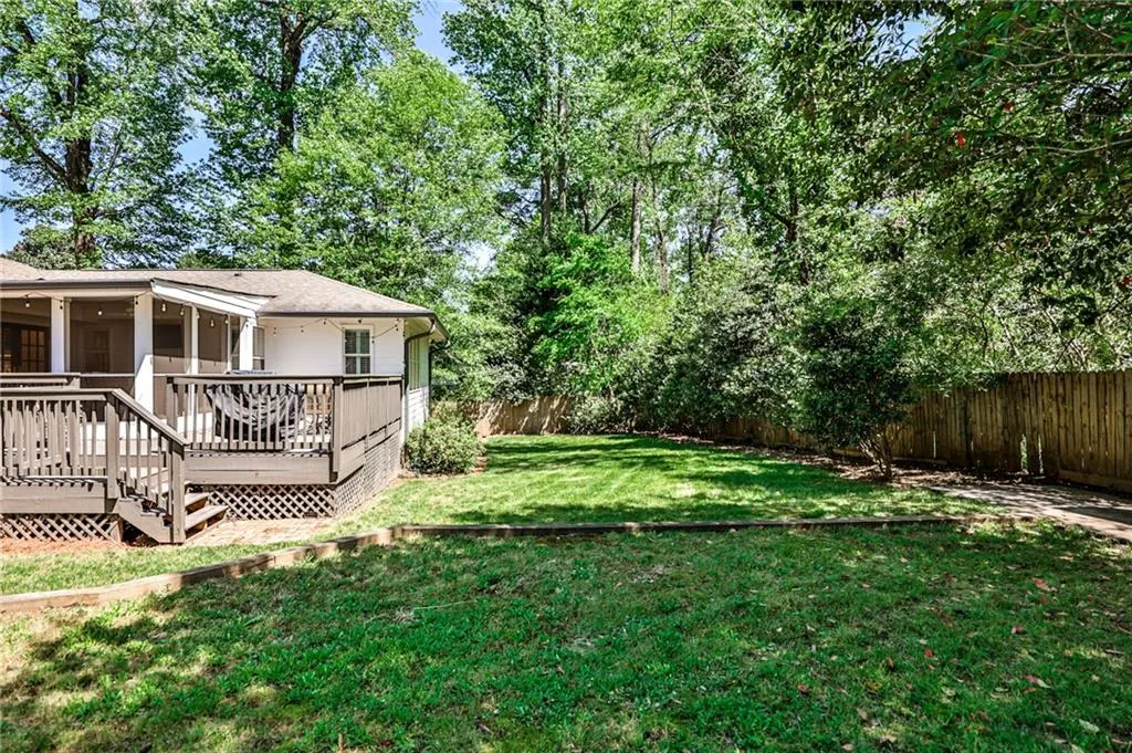 501 Carolwood Lane, Atlanta, Georgia 30342, 3 Bedrooms Bedrooms, ,2 BathroomsBathrooms,Residential,Sold,501 Carolwood Lane,7218761