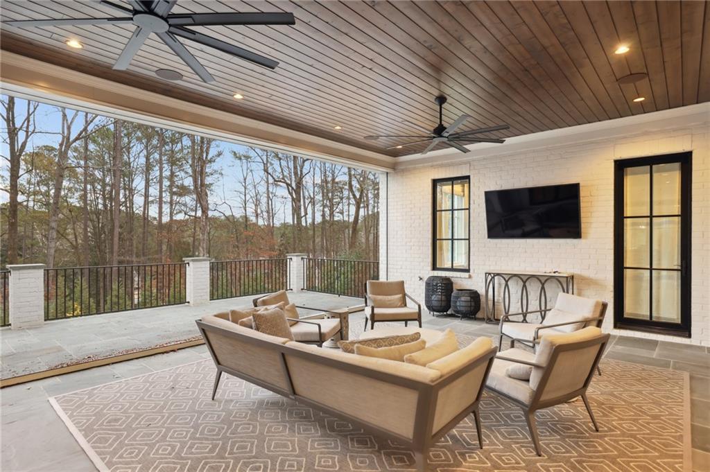 505 Kenbrook Drive, Sandy Springs, Georgia 30327, 7 Bedrooms Bedrooms, ,8 BathroomsBathrooms,Residential,Sold,505 Kenbrook Drive,7324065