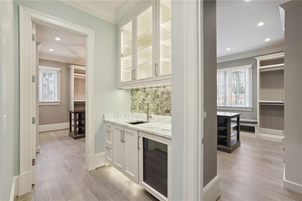 505 Kenbrook Drive, Sandy Springs, Georgia 30327, 7 Bedrooms Bedrooms, ,8 BathroomsBathrooms,Residential,Sold,505 Kenbrook Drive,7324065