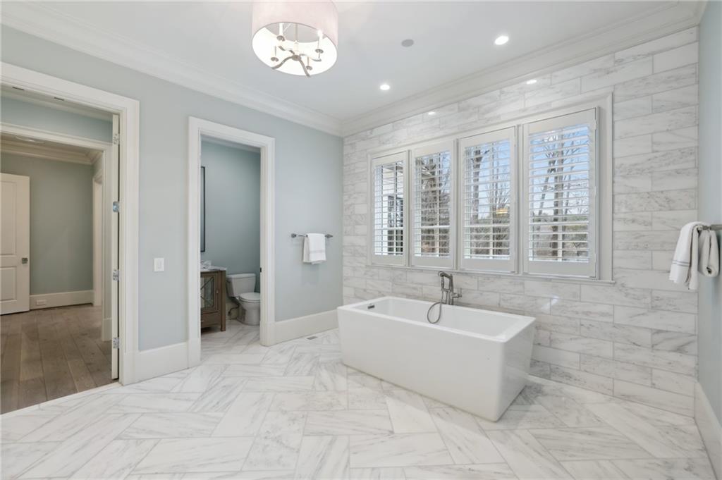 505 Kenbrook Drive, Sandy Springs, Georgia 30327, 7 Bedrooms Bedrooms, ,8 BathroomsBathrooms,Residential,Sold,505 Kenbrook Drive,7324065