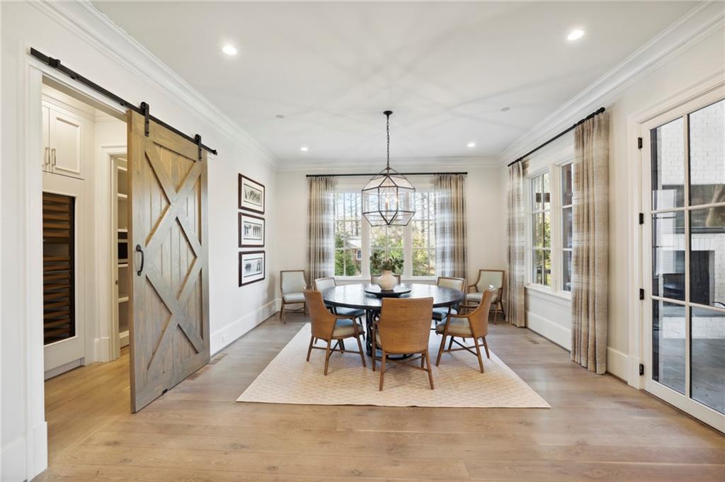 505 Kenbrook Drive, Sandy Springs, Georgia 30327, 7 Bedrooms Bedrooms, ,8 BathroomsBathrooms,Residential,Sold,505 Kenbrook Drive,7324065