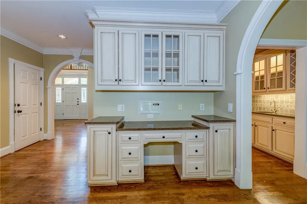 4545 Crestwicke Pointe, Sandy Springs, Georgia 30319, 4 Bedrooms Bedrooms, ,3 BathroomsBathrooms,Residential,Sold,4545 Crestwicke Pointe,6114720