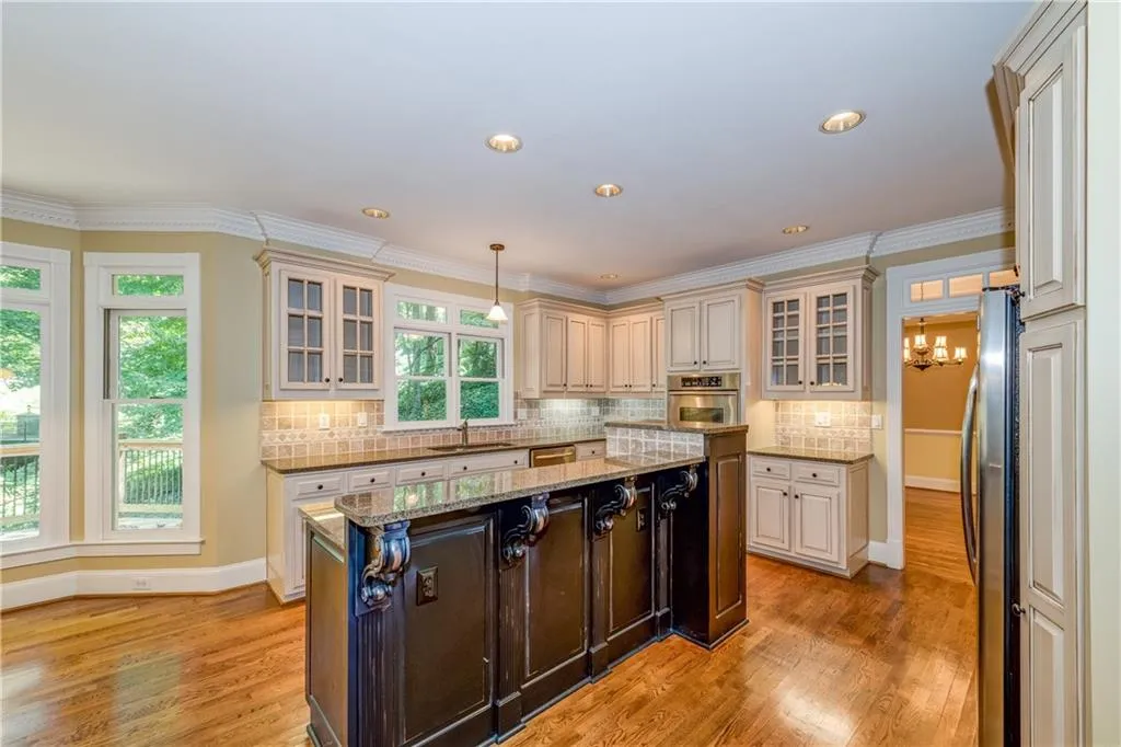 4545 Crestwicke Pointe, Sandy Springs, Georgia 30319, 4 Bedrooms Bedrooms, ,3 BathroomsBathrooms,Residential,Sold,4545 Crestwicke Pointe,6114720