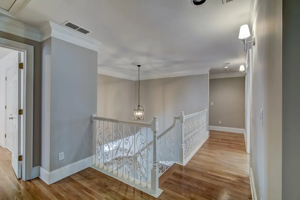 200 Wembley Circle, Sandy Springs, Georgia 30328, 4 Bedrooms Bedrooms, ,3 BathroomsBathrooms,Residential,Sold,200 Wembley Circle,6117935