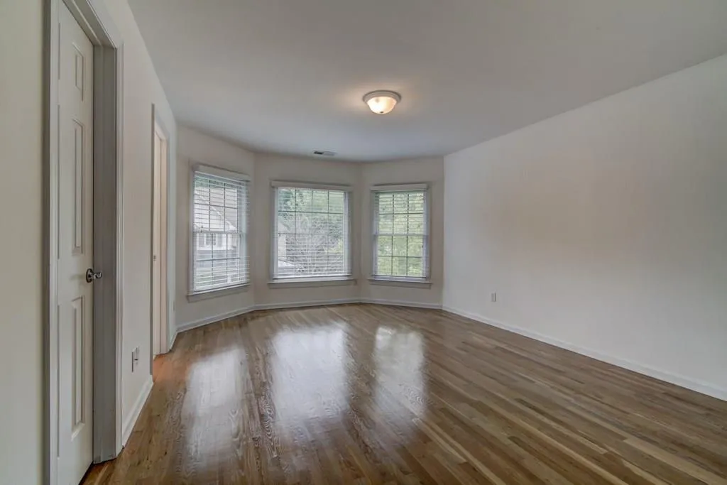 200 Wembley Circle, Sandy Springs, Georgia 30328, 4 Bedrooms Bedrooms, ,3 BathroomsBathrooms,Residential,Sold,200 Wembley Circle,6117935