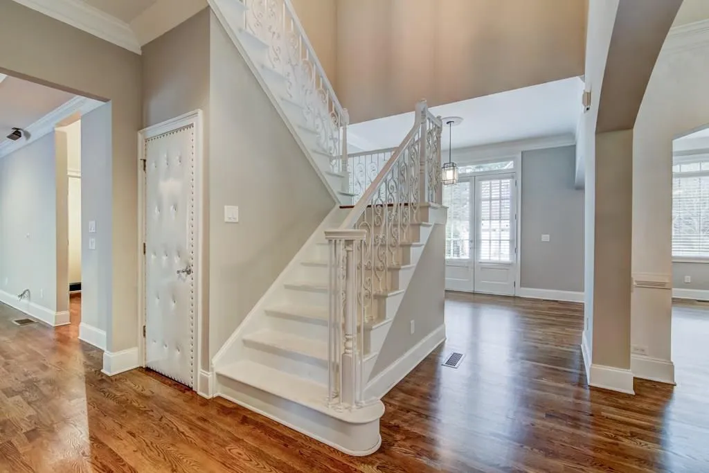200 Wembley Circle, Sandy Springs, Georgia 30328, 4 Bedrooms Bedrooms, ,3 BathroomsBathrooms,Residential,Sold,200 Wembley Circle,6117935