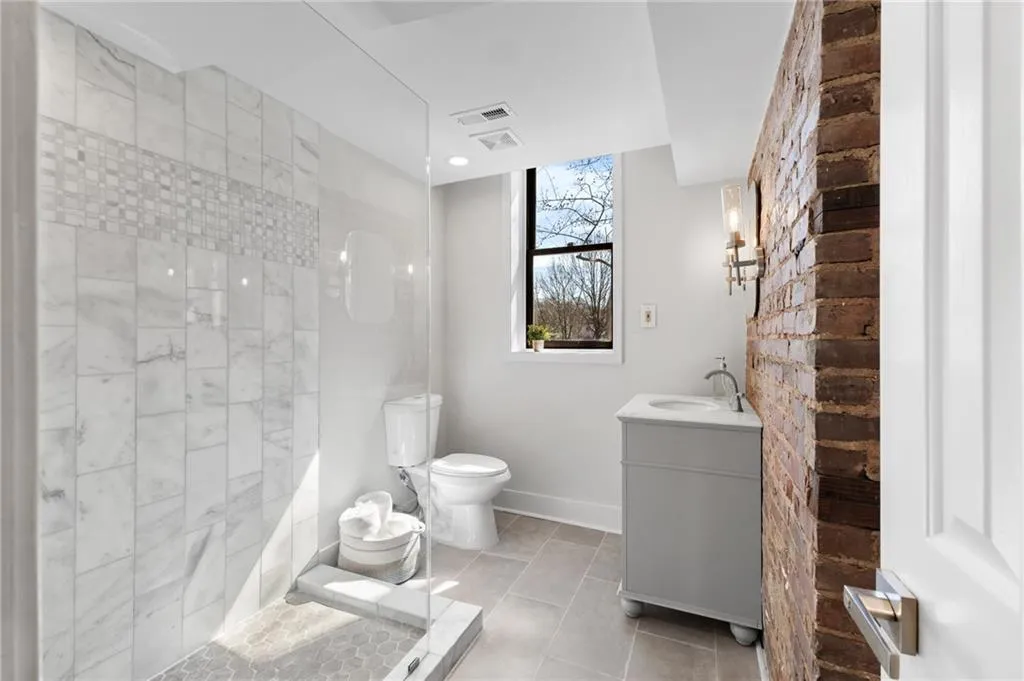 1116 Piedmont Avenue Ne Unit 12, Atlanta, Georgia 30309, 3 Bedrooms Bedrooms, ,3 BathroomsBathrooms,Residential,For Sale,1116 Piedmont Avenue Ne Unit 12,7536532